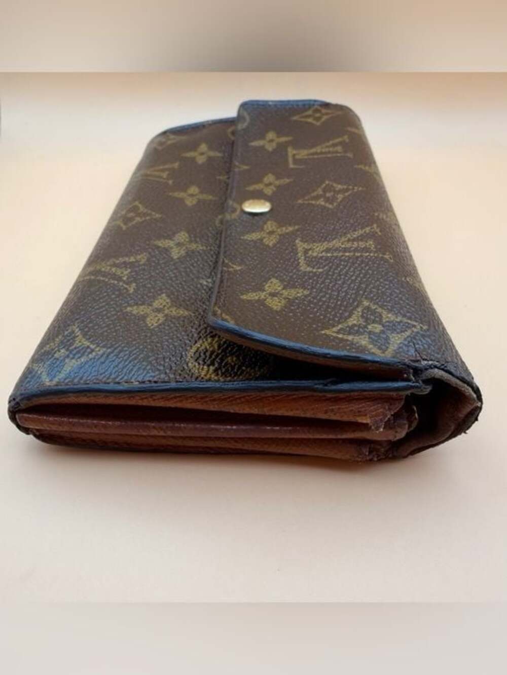Louis Vuitton Monogram Porte
Tresor International Trifold Long
Wallet - Picture 14 of 16